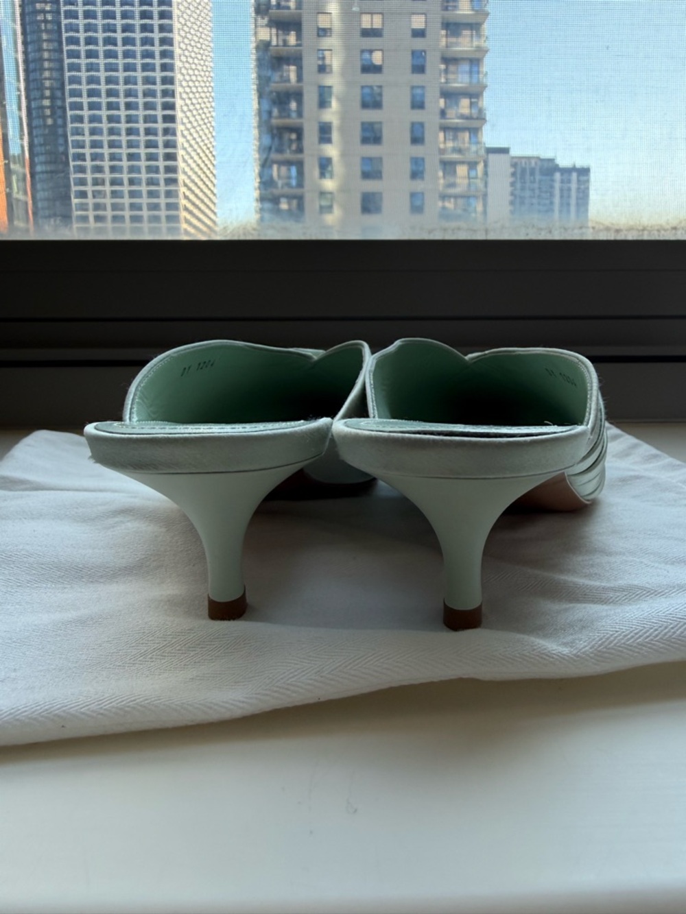 Brand New Givenchy Mint Green Satin Knotted Pointed Mules - Picture 6 of 7